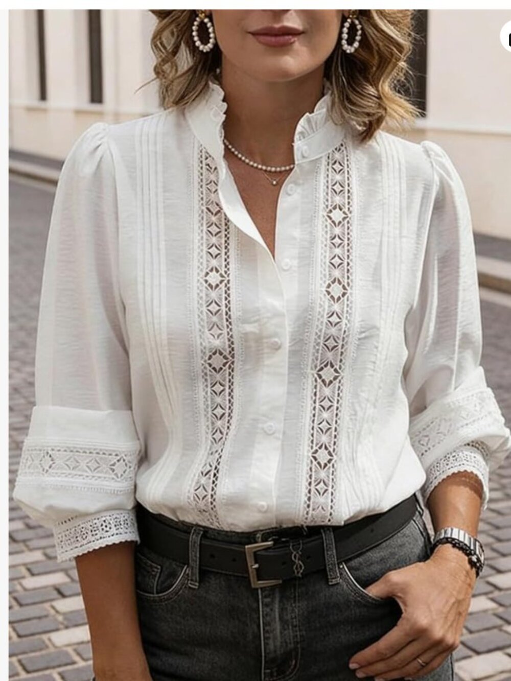 NWOT size XL White Ruffled Collar Button-Front Top